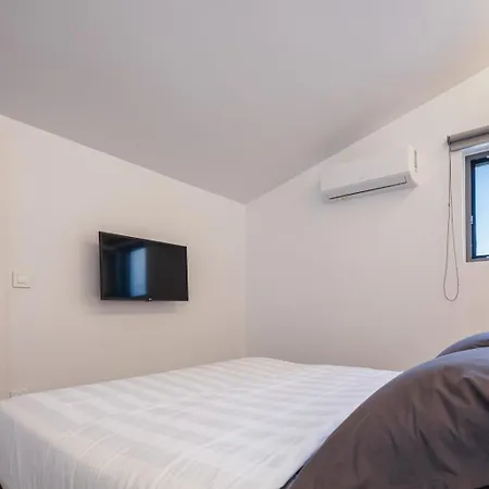 בית נופש Akonizia Luxury House - With Private Heated Pool And Jacuzzi Dhrámia