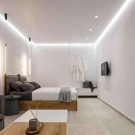 בית נופש Akonizia Luxury House - With Private Heated Pool And Jacuzzi *