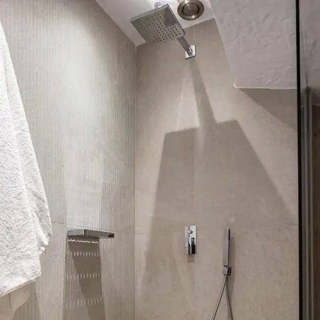 Holiday home Akonizia Luxury House - With Private Heated Pool And Jacuzzi